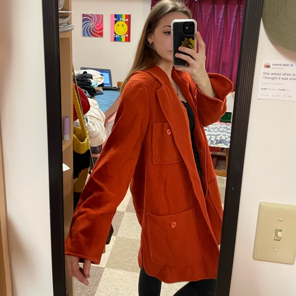 CLEO Orange trench coat - Picture 2 of 5